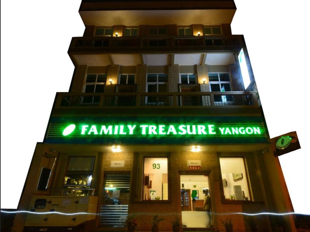 Hotel Family Treasure Yangon Extérieur photo